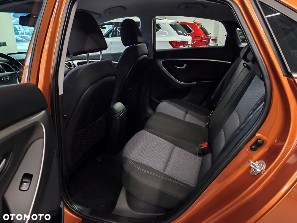 Hyundai i30 blue 1.4 YES Gold - 8