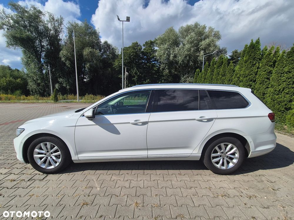 Volkswagen Passat - 8