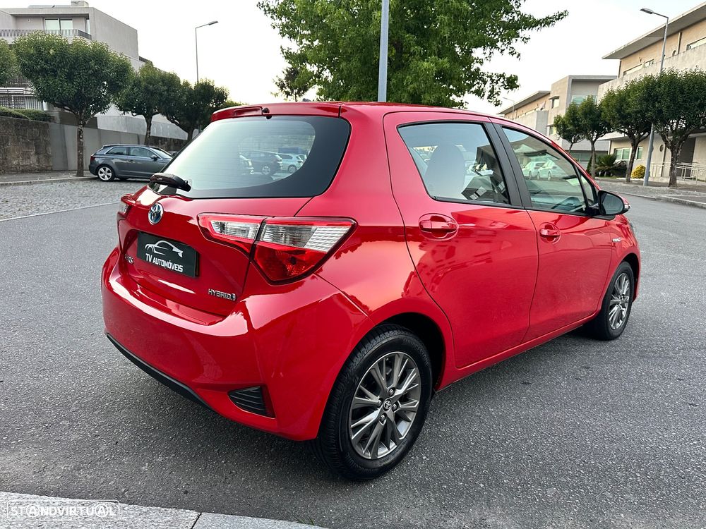 Toyota Yaris 1.5 HSD Active - 11
