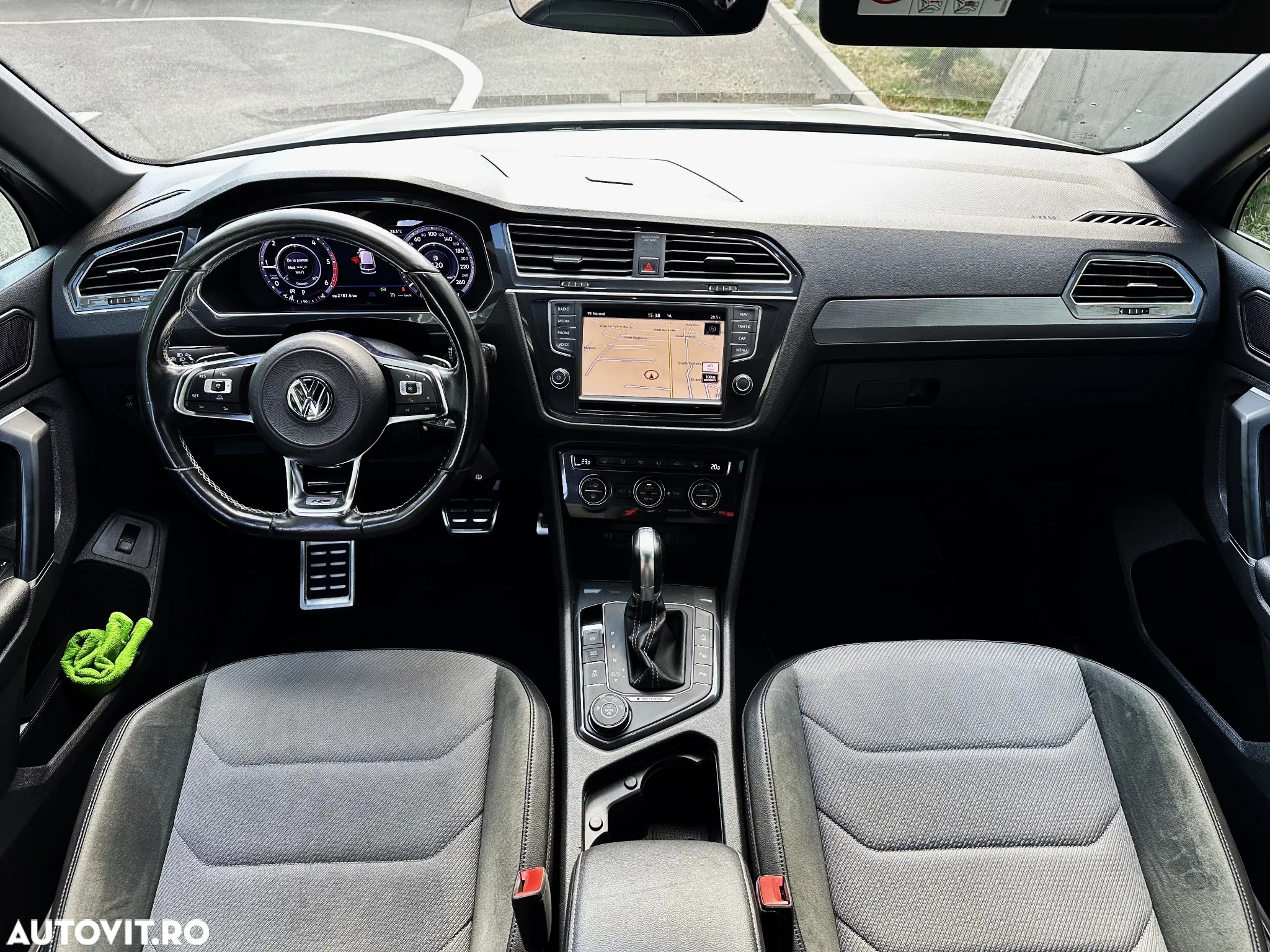 Volkswagen Tiguan 2.0 TDI SCR 4MOTION DSG R-Line - 7