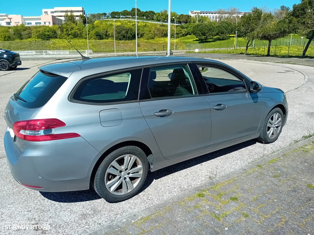 Peugeot 308 - 4