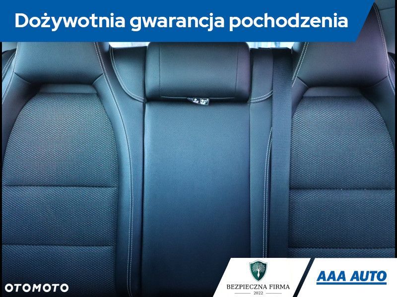 Mercedes-Benz CLA - 11