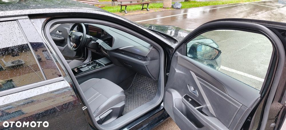Opel Astra 1.6 T Plug-in Hybrid GS Line - 11