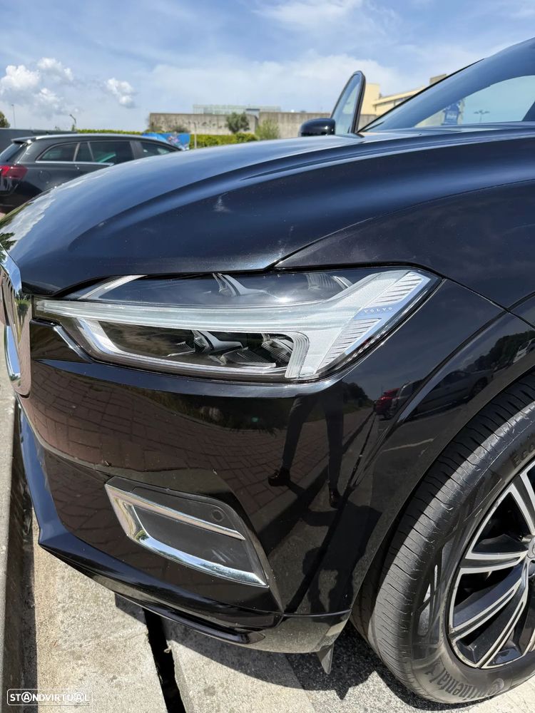 Volvo XC 60 2.0 D4 Inscription AWD Geartronic - 4