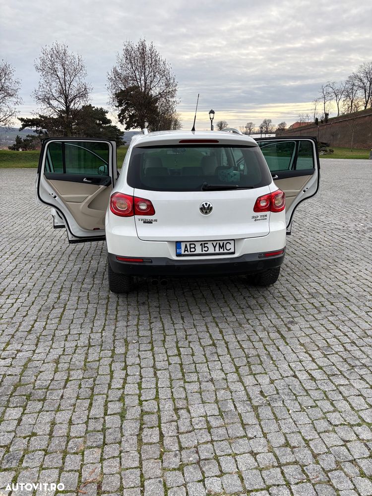 Volkswagen Tiguan - 5