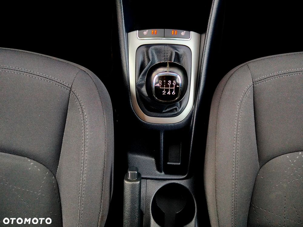 Kia Rio 1.4 Fifa World Cup Edition - 24
