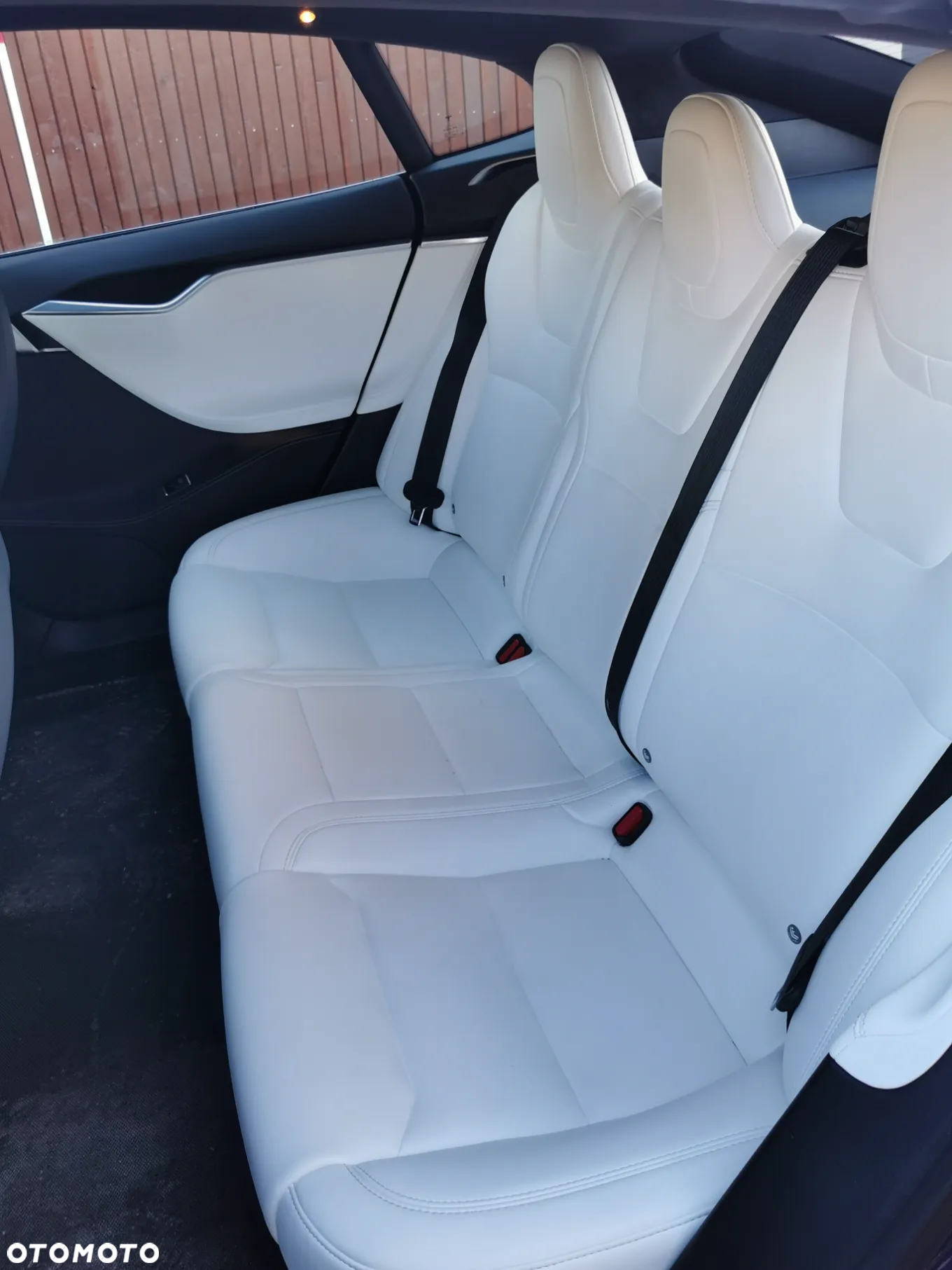 Tesla Model S Long Range Plus - 12