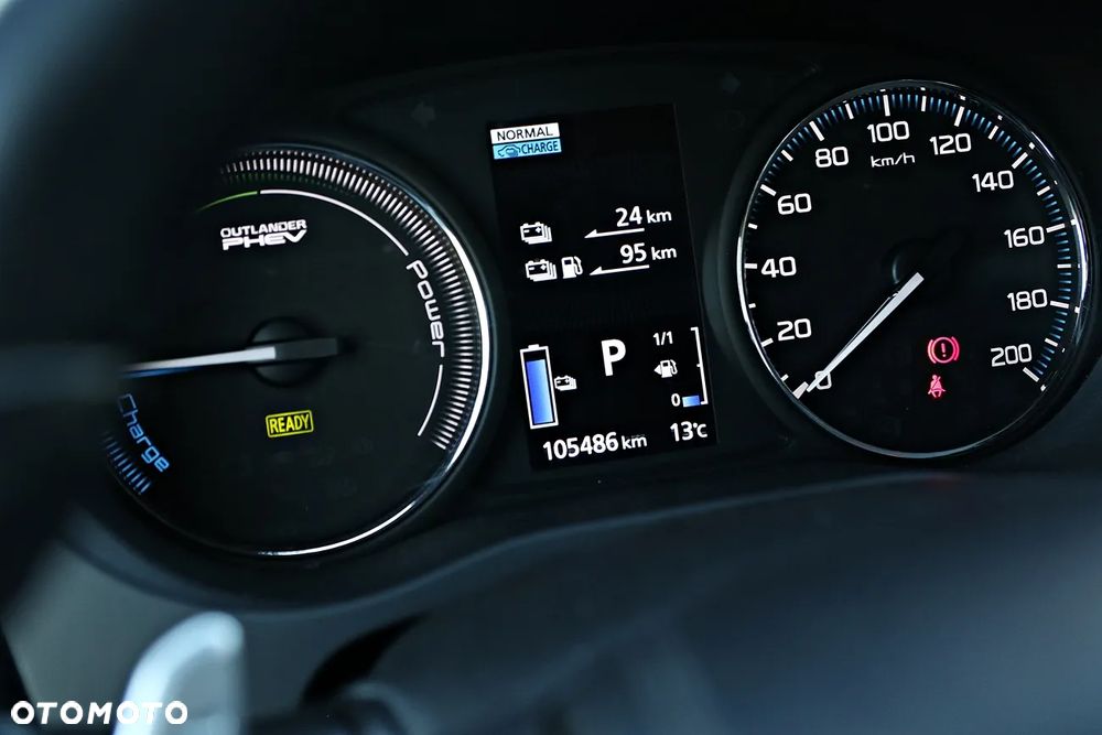 Mitsubishi Outlander - 29