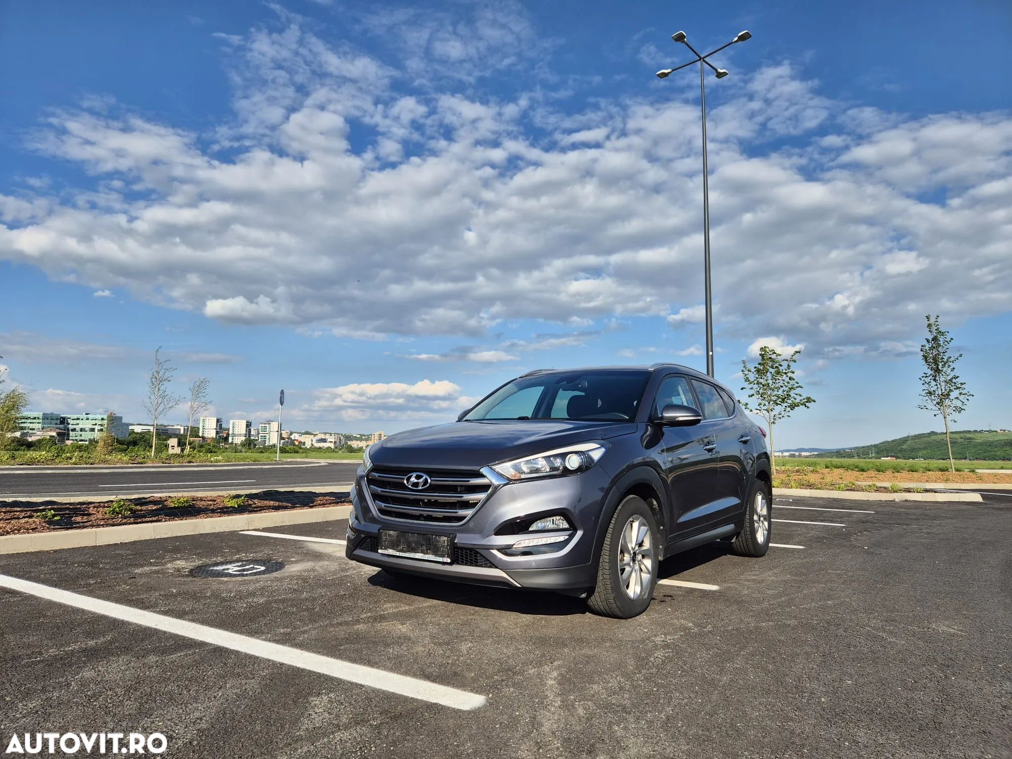 Hyundai Tucson 2.0 CRDI 4WD Automatik Advantage - 1