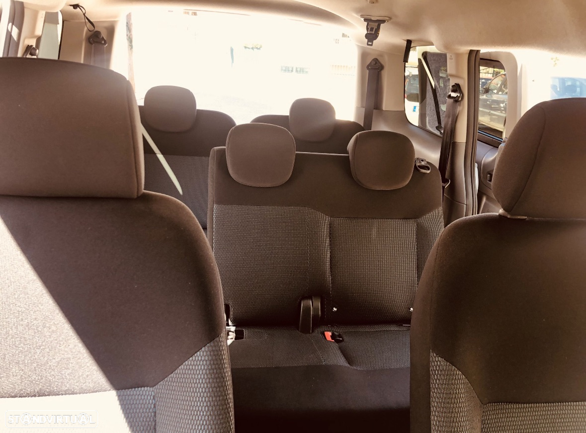 Nissan NV200 Combi - 4