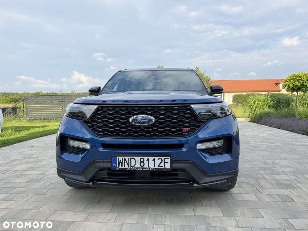 Ford Explorer - 2