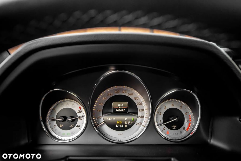 Mercedes-Benz GLK 250 4Matic 7G-TRONIC - 25