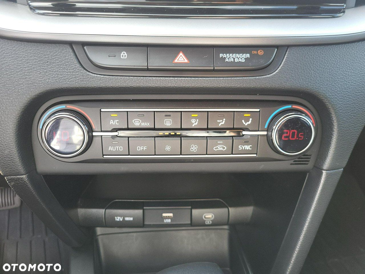 Kia Ceed - 23