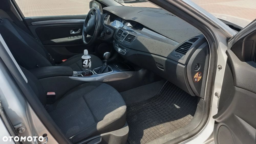 Renault Laguna - 12
