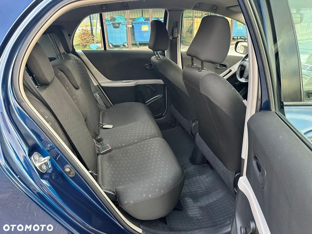 Toyota Yaris 1.3 Luna A/C - 10