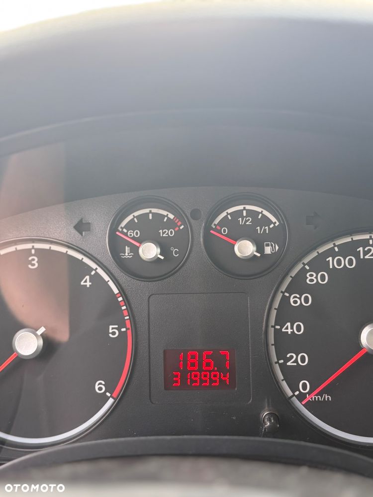 Ford Focus 1.6 TDCi Ambiente - 17
