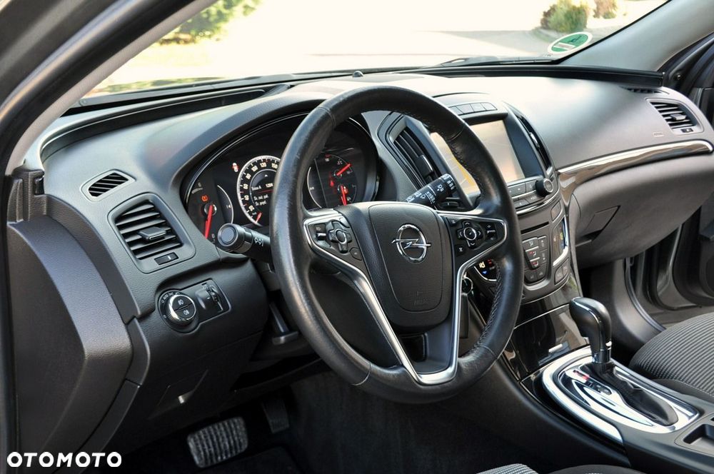 Opel Insignia - 22