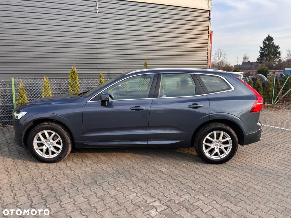 Volvo XC 60 D4 AWD Momentum - 4