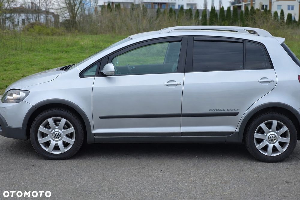 Volkswagen Golf Plus - 8