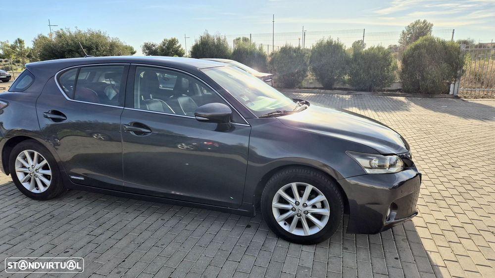 Lexus CT 200h - 5
