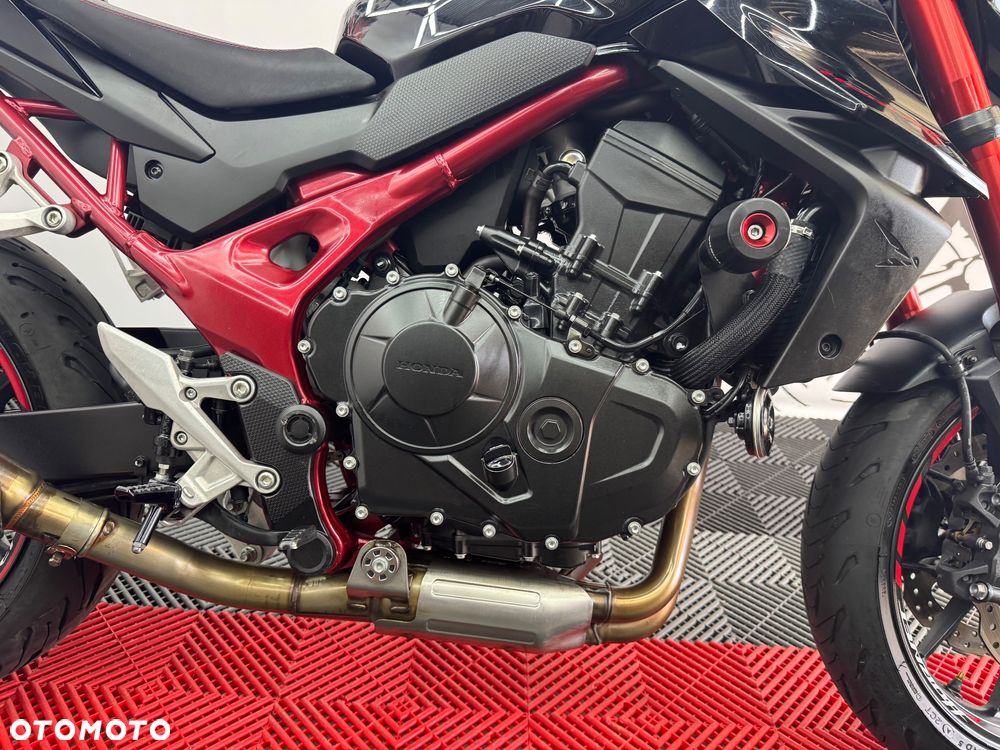 Honda Hornet - 38