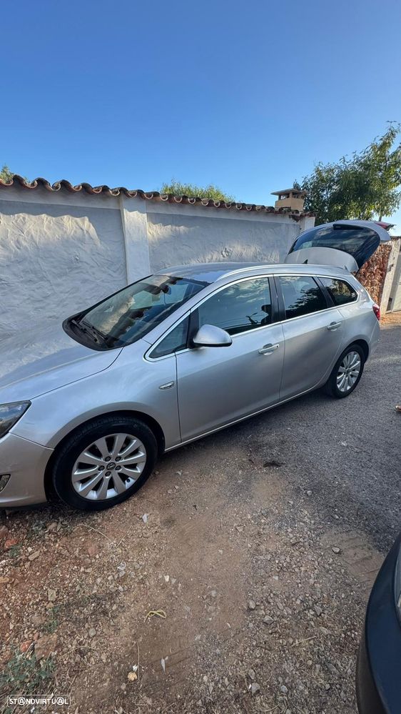 Opel Astra Sports Tourer - 11