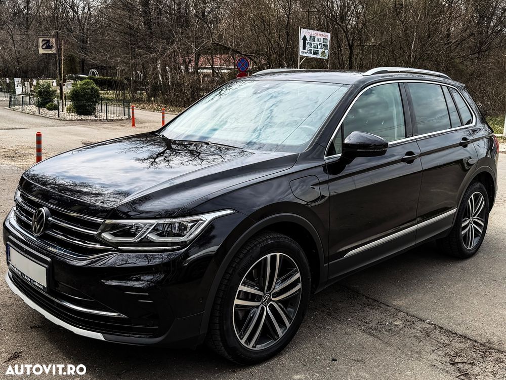 Volkswagen Tiguan - 2