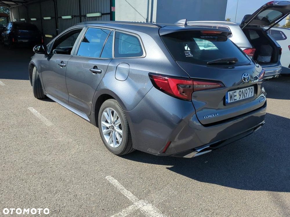 Toyota Corolla - 4