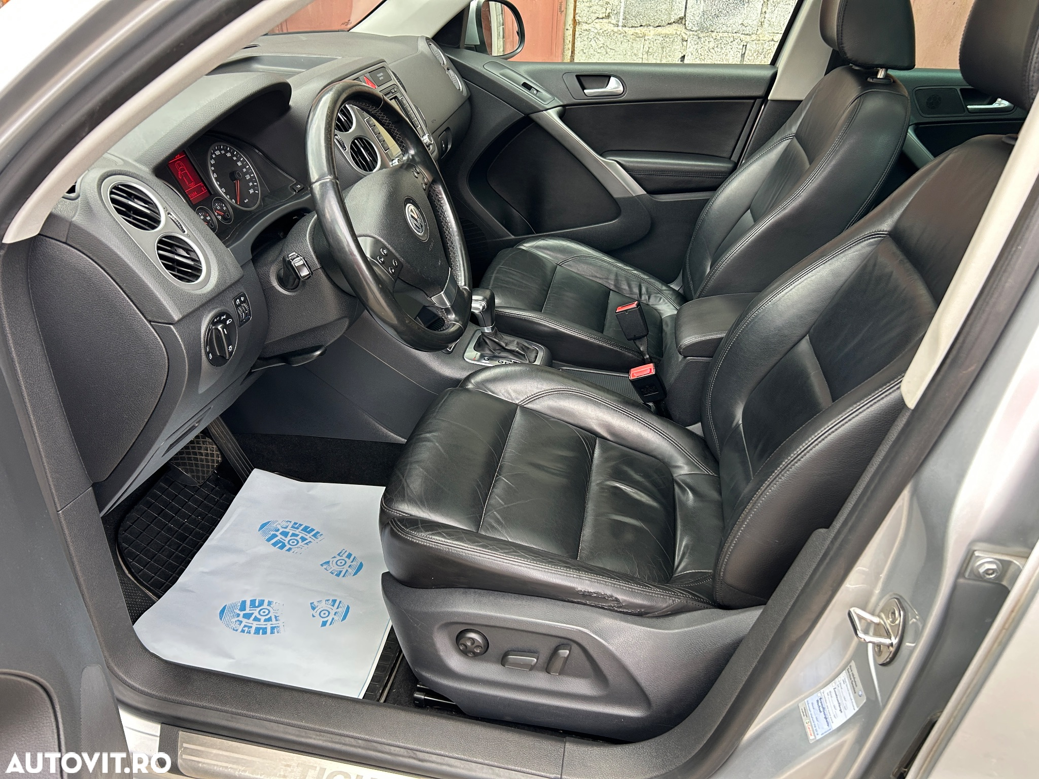 Volkswagen Tiguan 2.0 TDI 4Motion Track & Style - 10