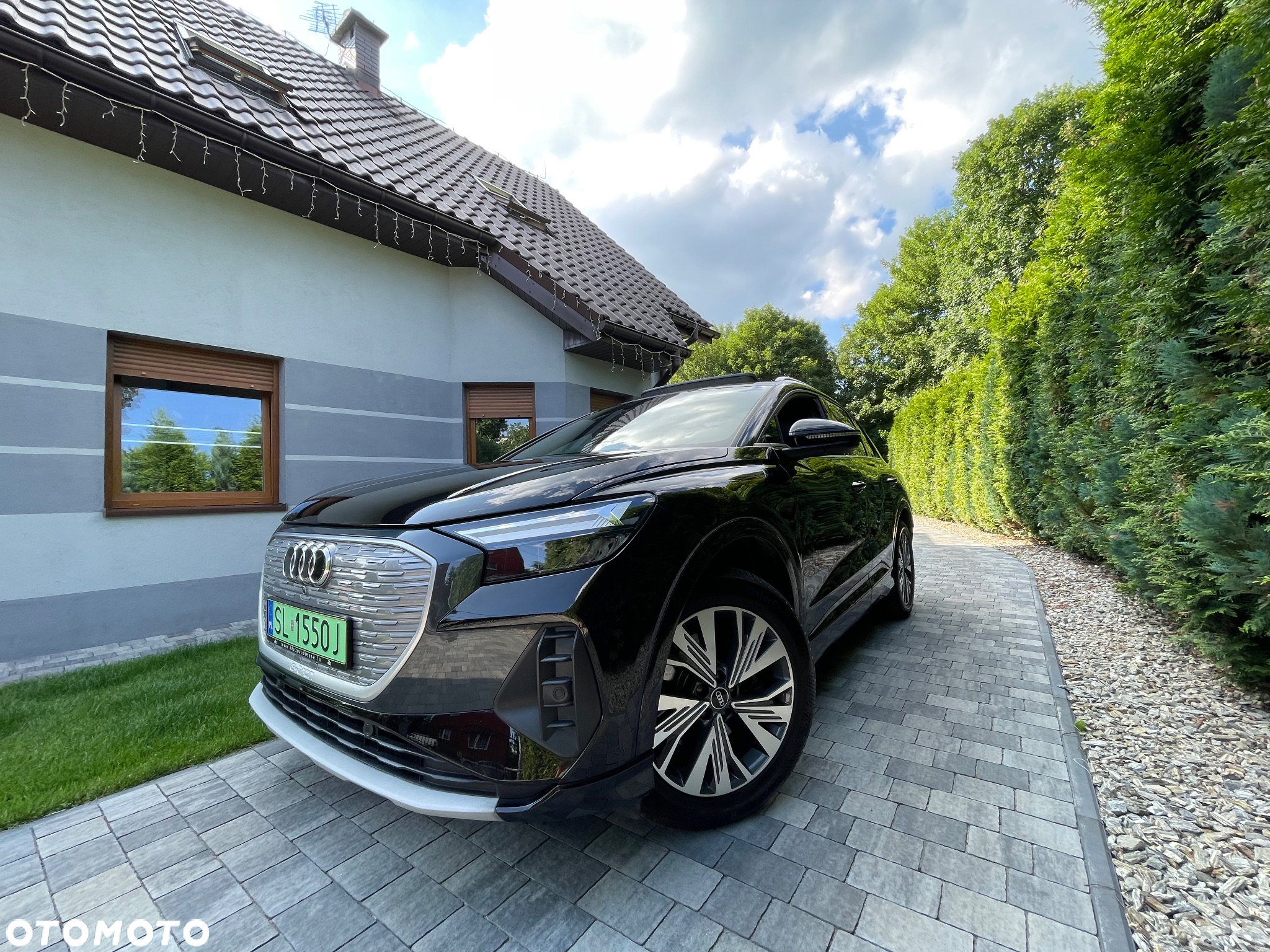 Audi Q4 e-tron - 4