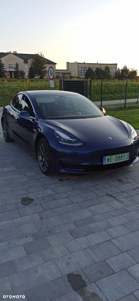 Tesla Model 3 Long Range AWD - 2