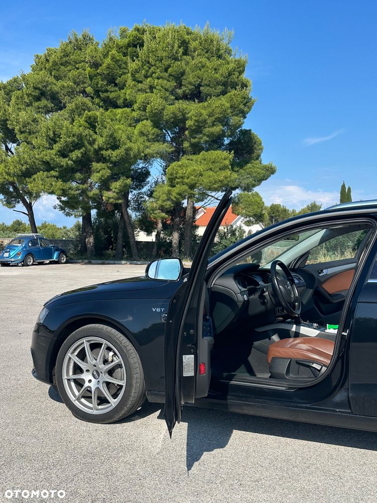 Audi A4 Avant - 11