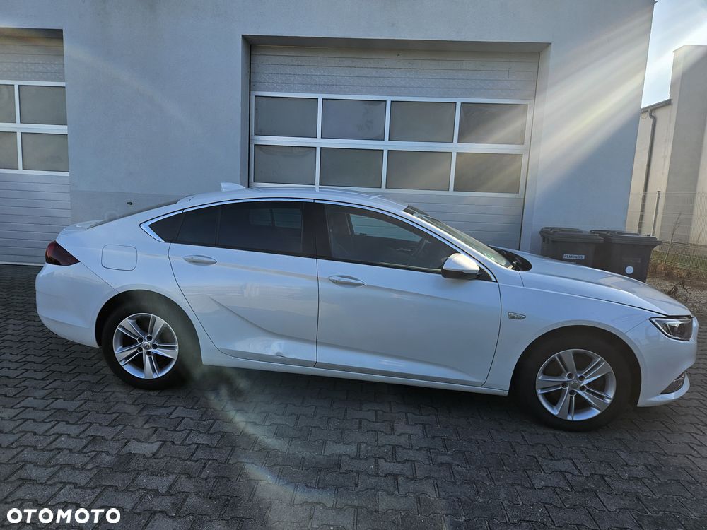 Opel Insignia - 24