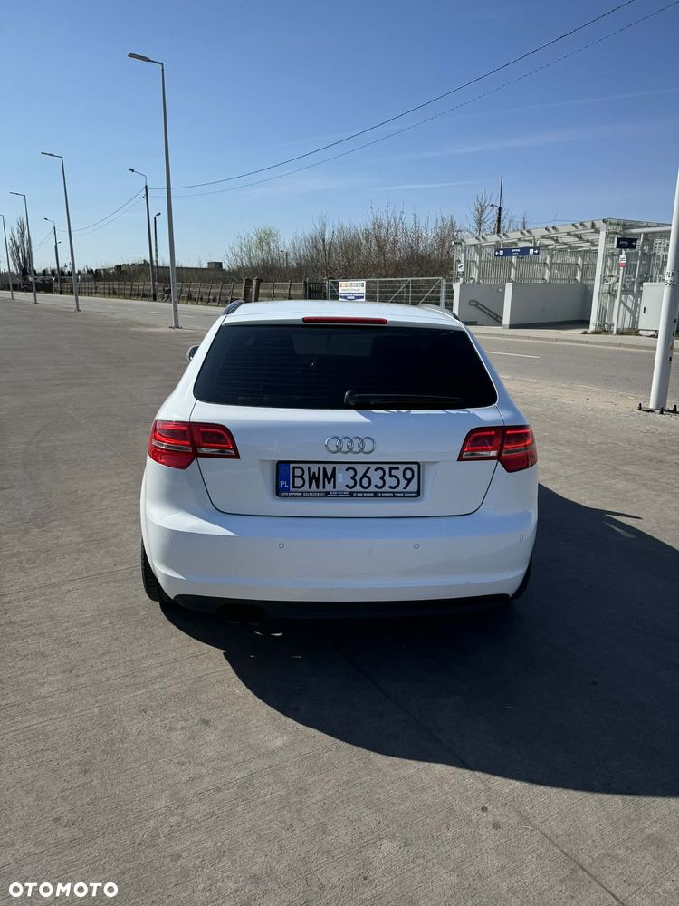 Audi A3 Sportback - 8
