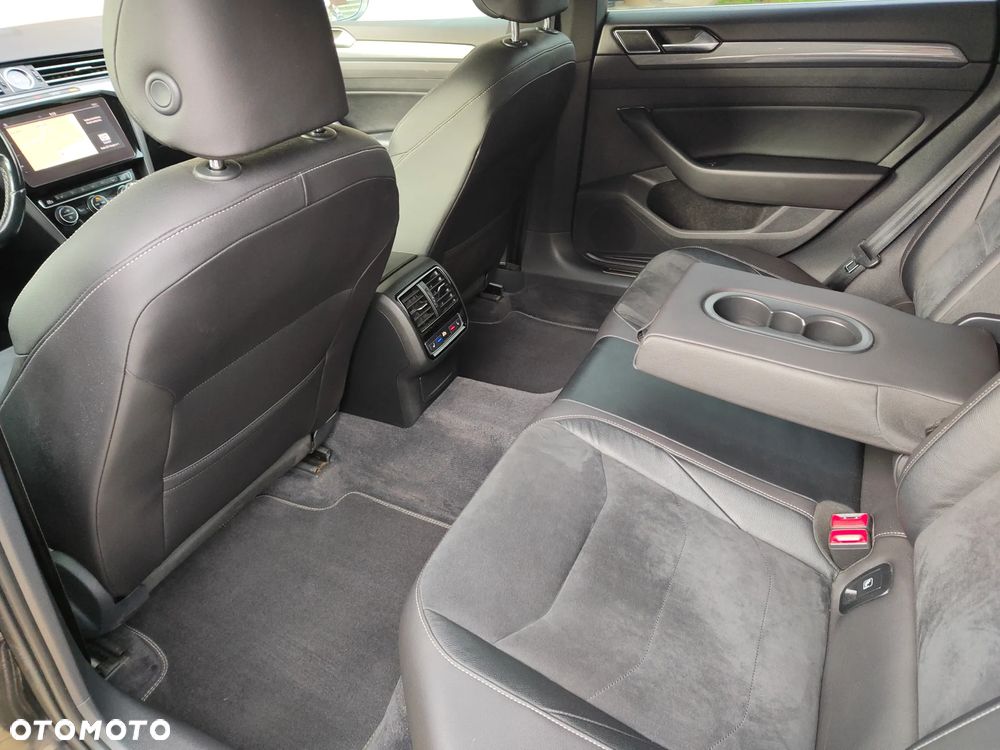 Volkswagen Arteon 2.0 TDI SCR R-Line - 11