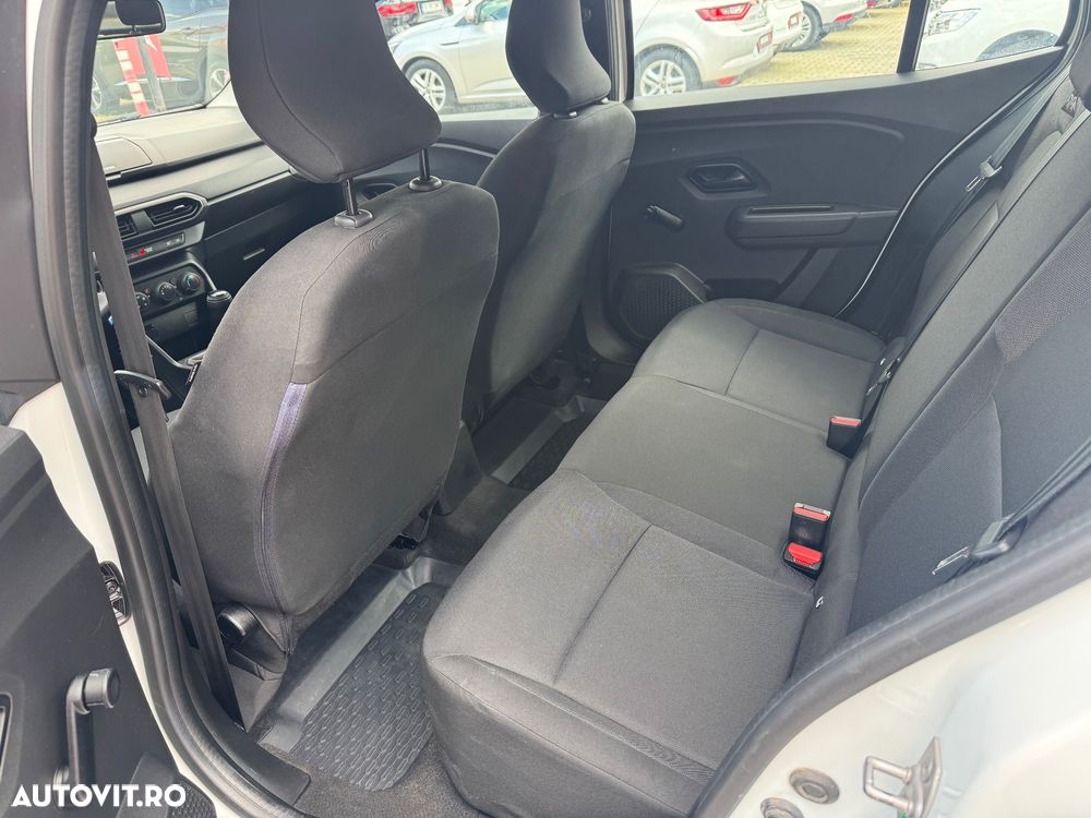 Dacia Logan ECO-G 100 Essential - 8