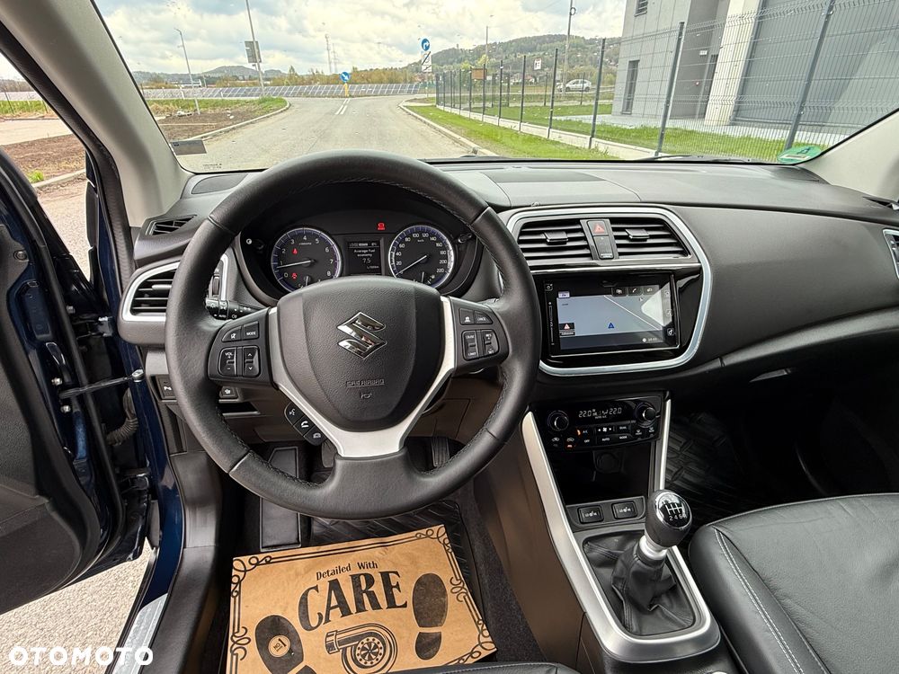 Suzuki SX4 S-Cross 1.4 T Premium 4WD - 28