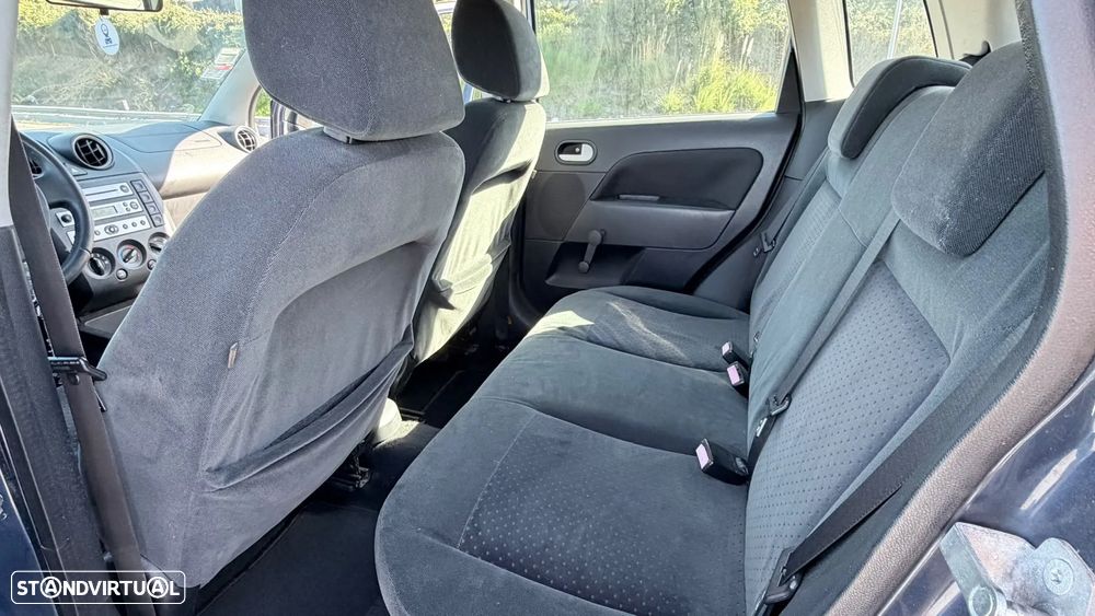 Ford Fiesta - 15