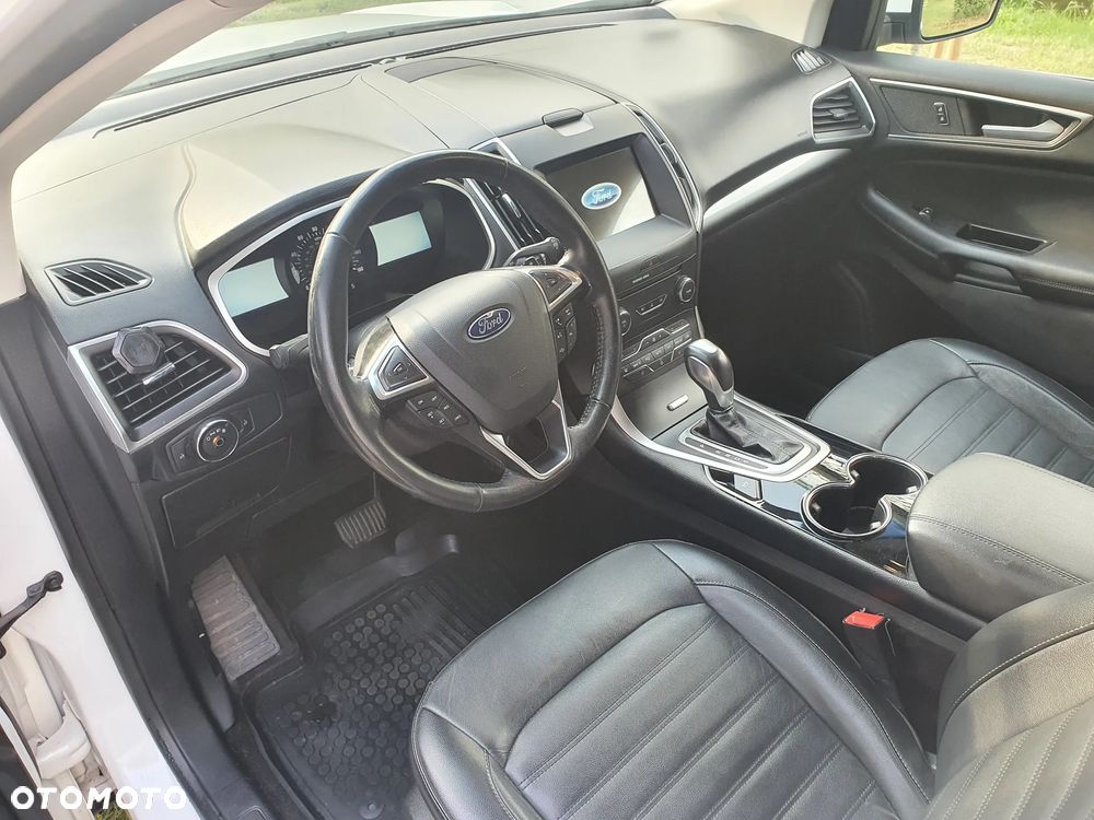 Ford Edge - 14