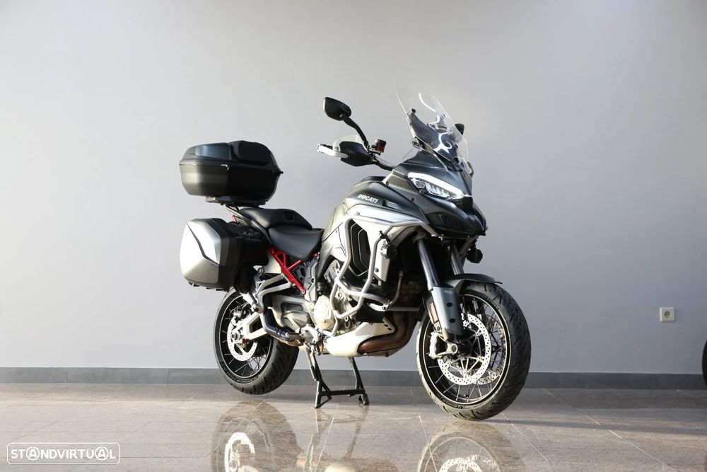 Ducati Multistrada V4S - 1