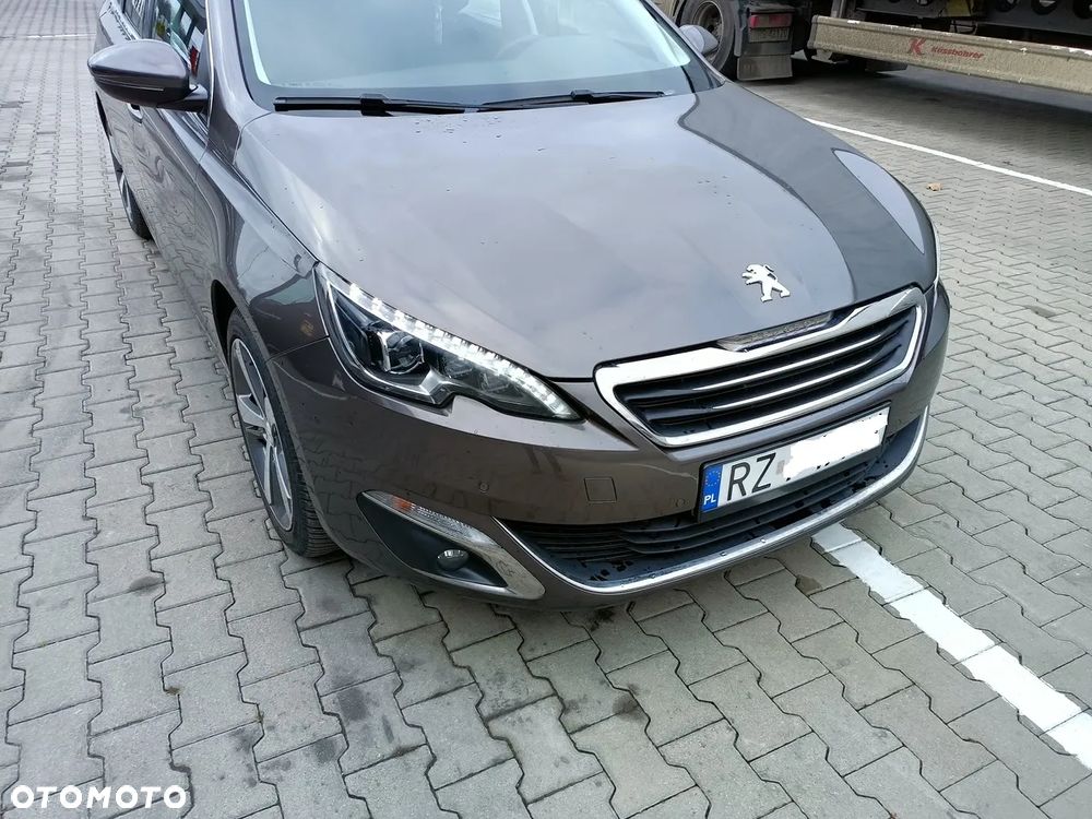 Peugeot 308 1.2 PureTech Allure S&S - 3