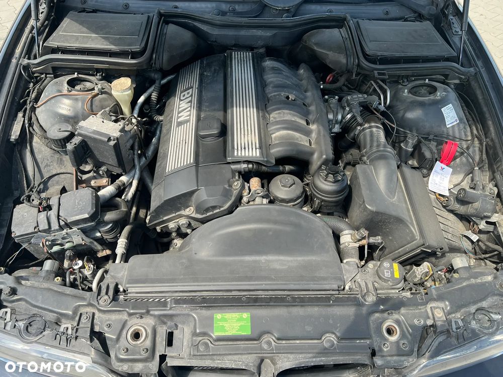 BMW Seria 5 - 18