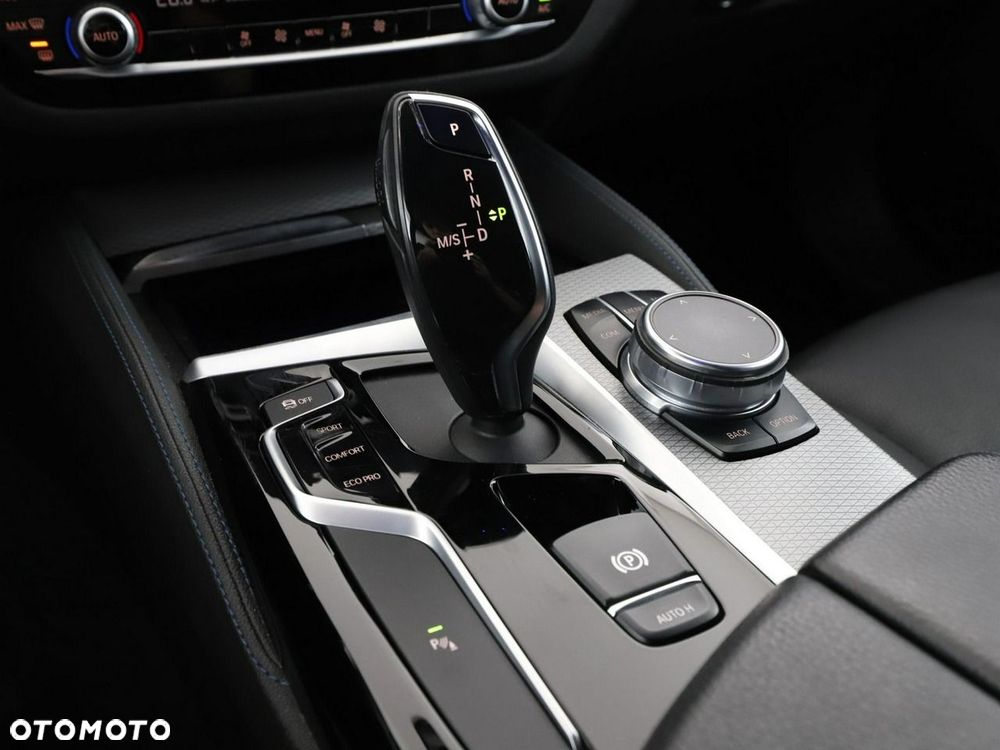 BMW Seria 5 520d xDrive mHEV M Sport sport - 28