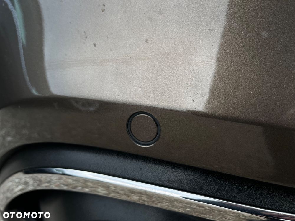 Renault Grand Scenic - 36