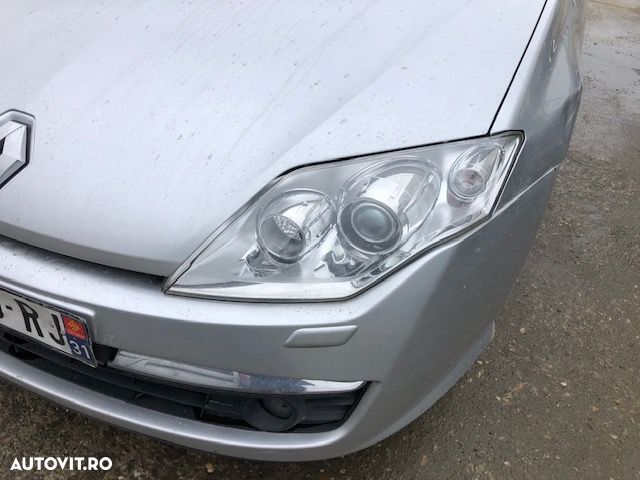 Dezmembrez Renault Laguna 3 an 2008 2.0 150cp Xenon - 2