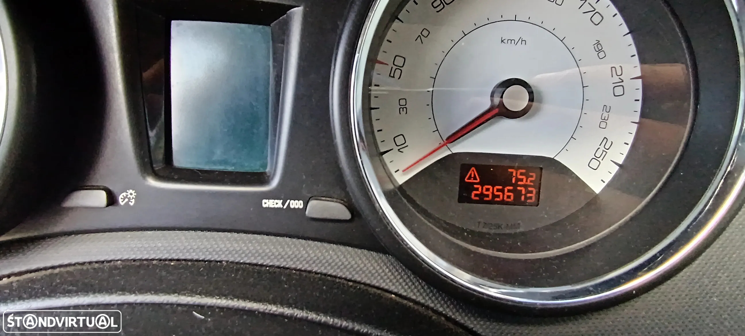 Peugeot 308 SW 1.6 e-HDi Sportium CVM6 - 4