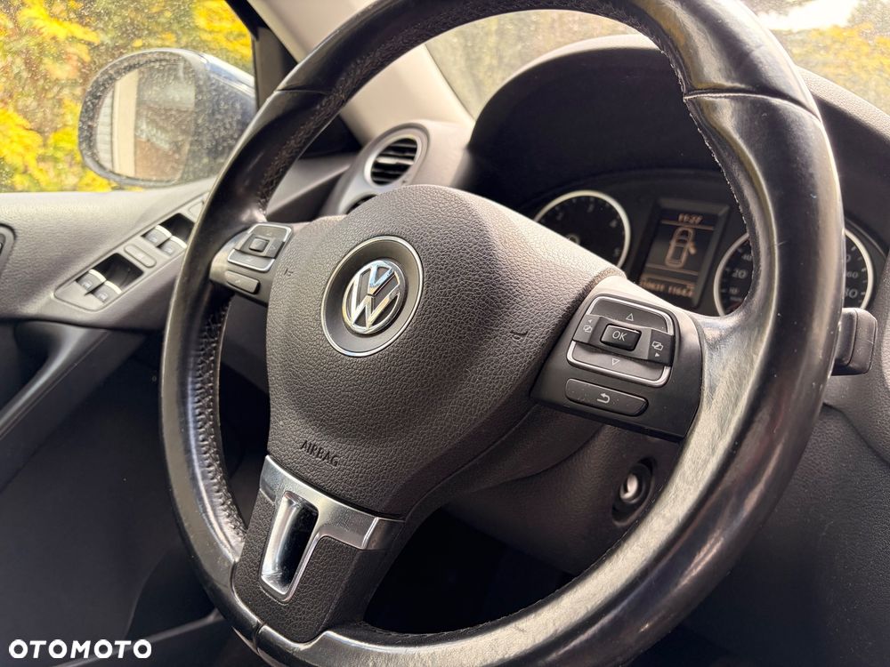 Volkswagen Tiguan 2.0 TDI DPF BlueMotion Technology Trend & Fun - 9