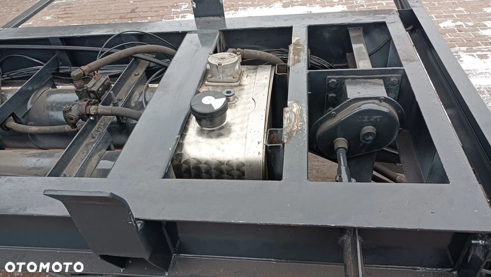 Broshuis WYWROTKA - 4