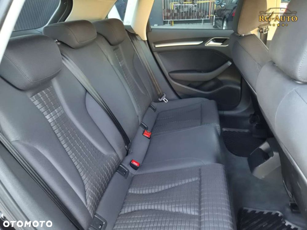 Audi A3 Sportback - 31