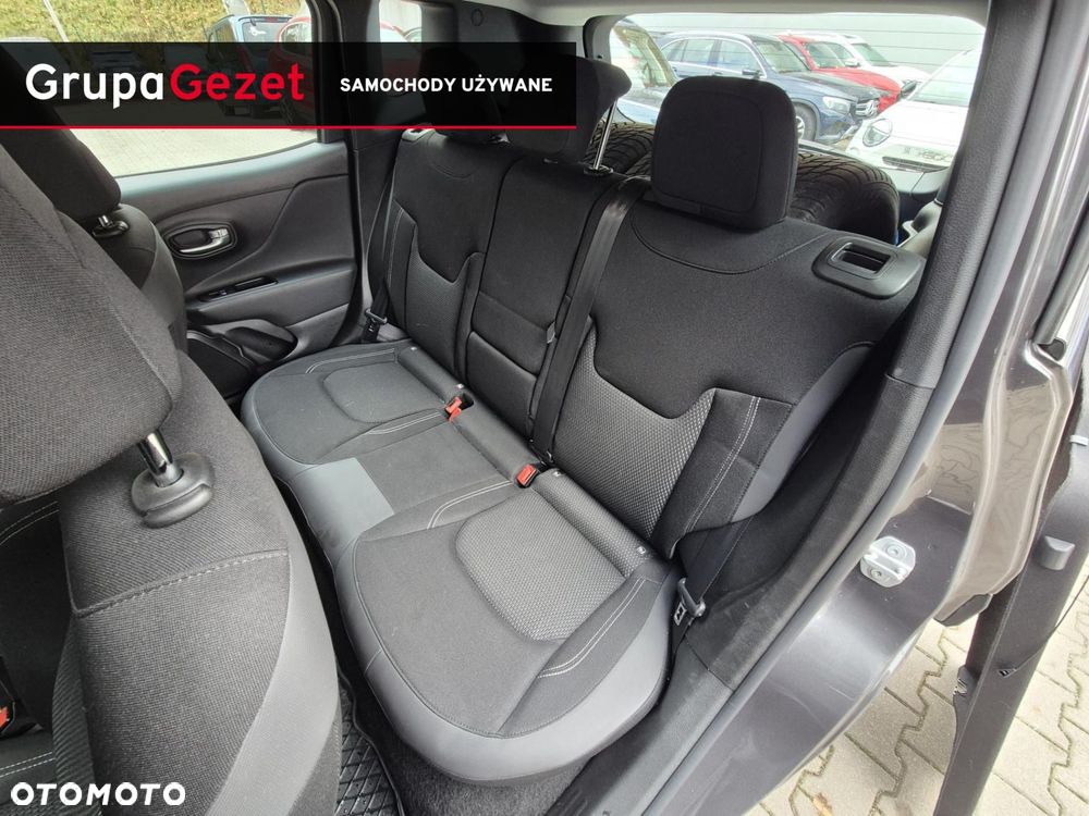 Jeep Renegade - 11